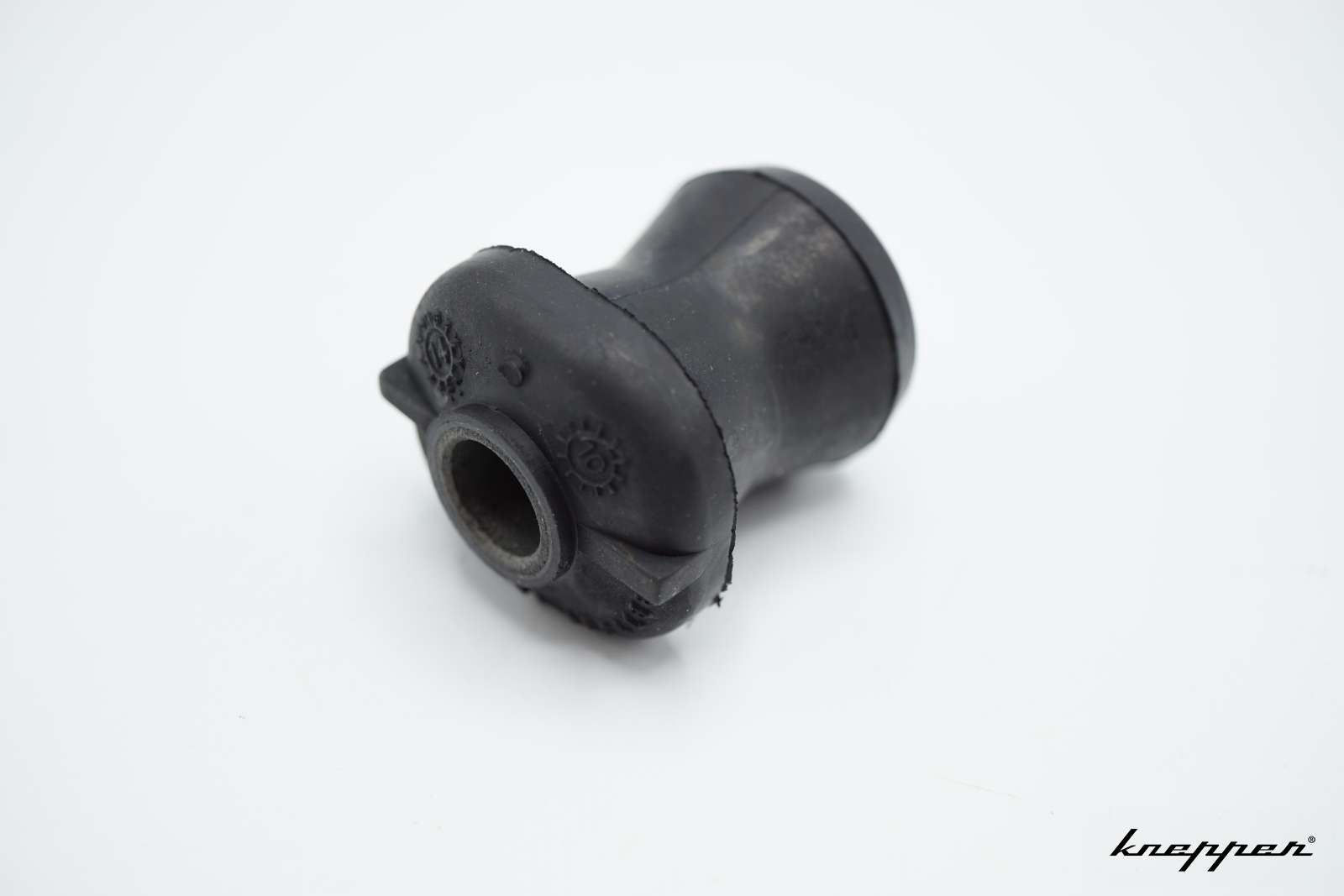 VW Käfer 1303 Stabigummi im Querlenker, ab Bj. 08/73