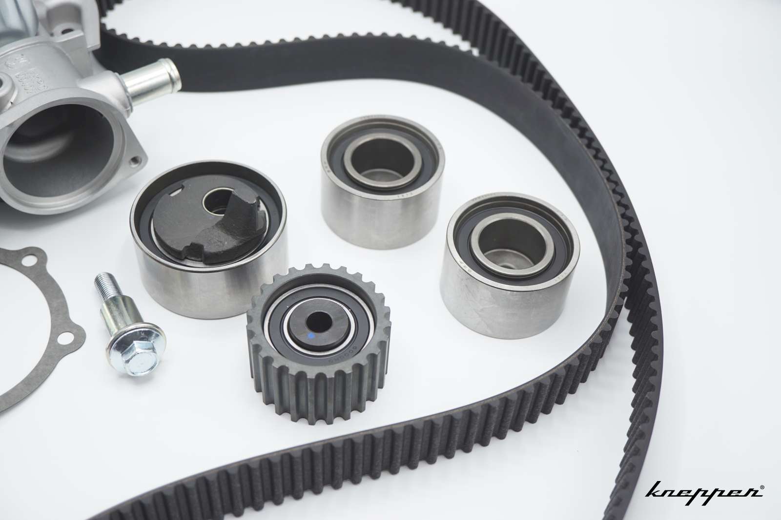 Subaru EJ18/20/22 Zahnriemensatz mit Wasserpumpe, SKF made in Japan
