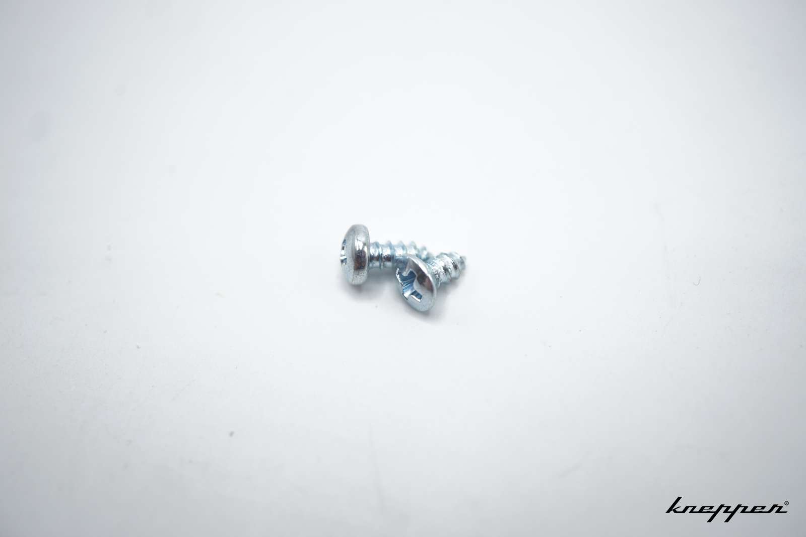 VW Käfer Cabrio Schrauben für Schwenkfensterschiene, ab Bj. 08/64, Set
