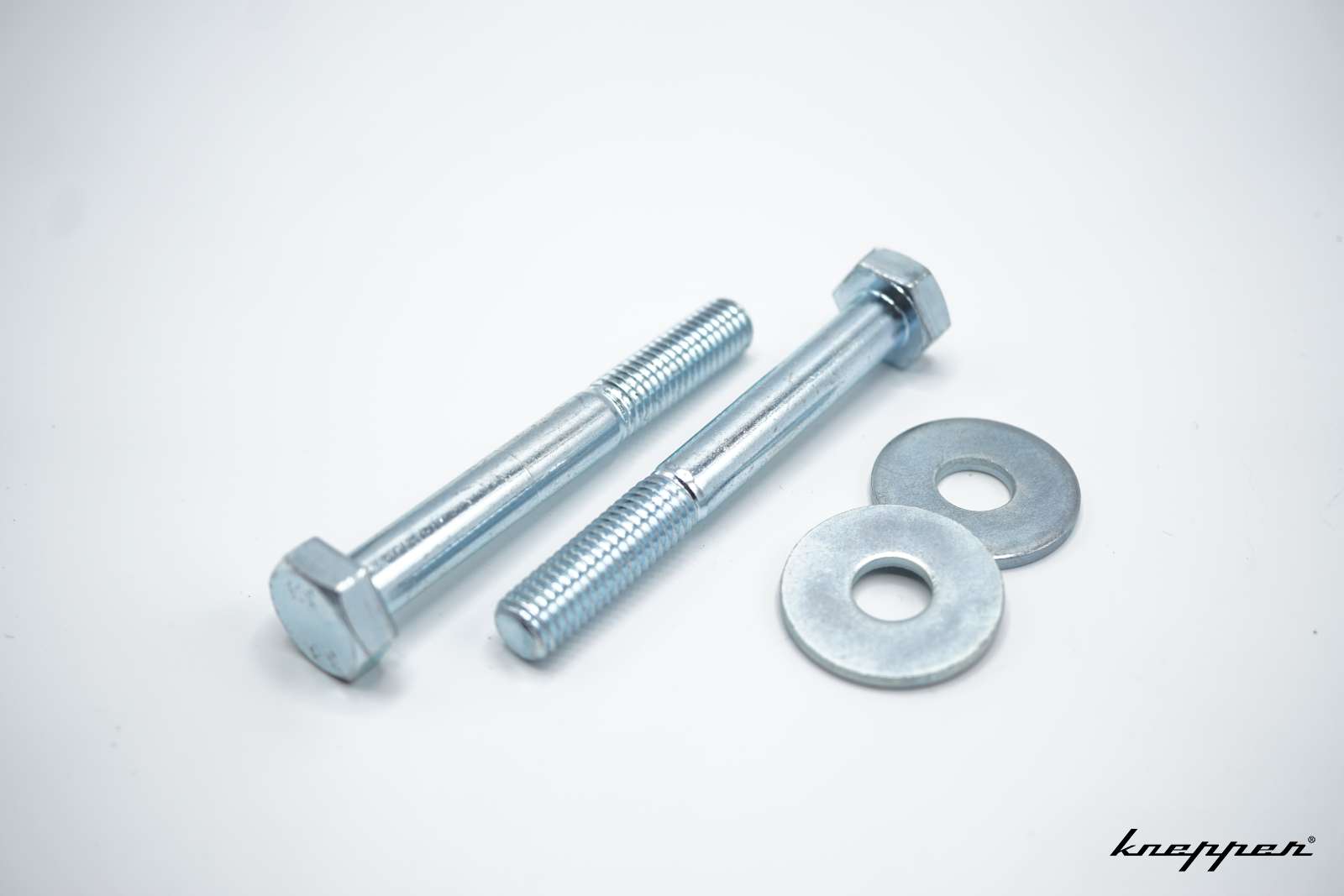 VW Käfer 1302 / 1303 Schrauben für Rahmenkopf, Set