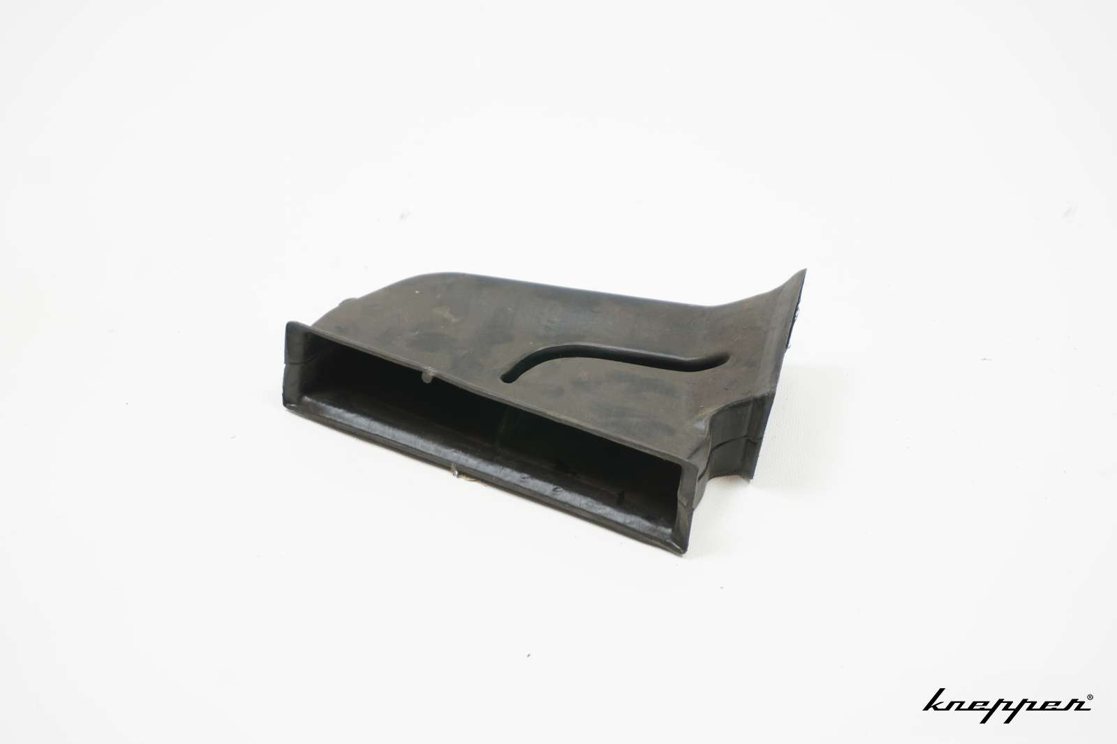 VW Käfer 1303 Frischluftführung hinter dem Armaturenbrett bis Bj. 07/73, mitte, gebraucht