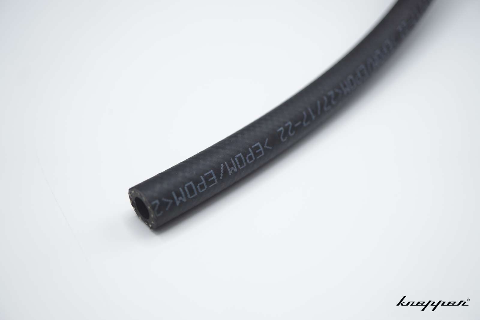 VW Käfer Bremsschlauch zwischen Hauptbremszylinder und Bremsflüssigkeitsbehälter, schwarz, laufender Meter