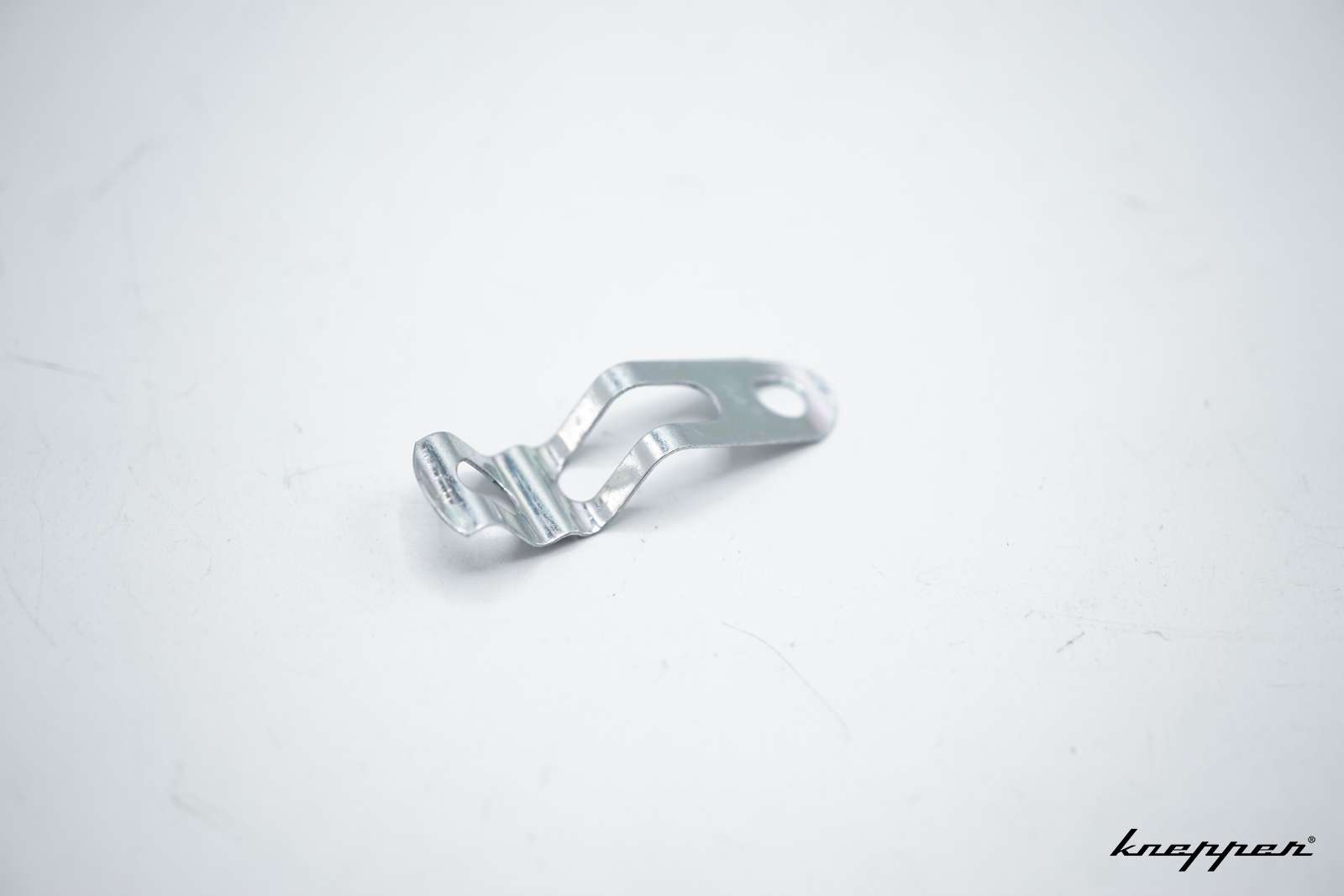 VW Käfer 1302 / 1303 Sicherungsblech für Betätigungsstange vom Türöffner, ab Bj. 08/66 und Sitzverstellung Bj. 08772 - 07/75