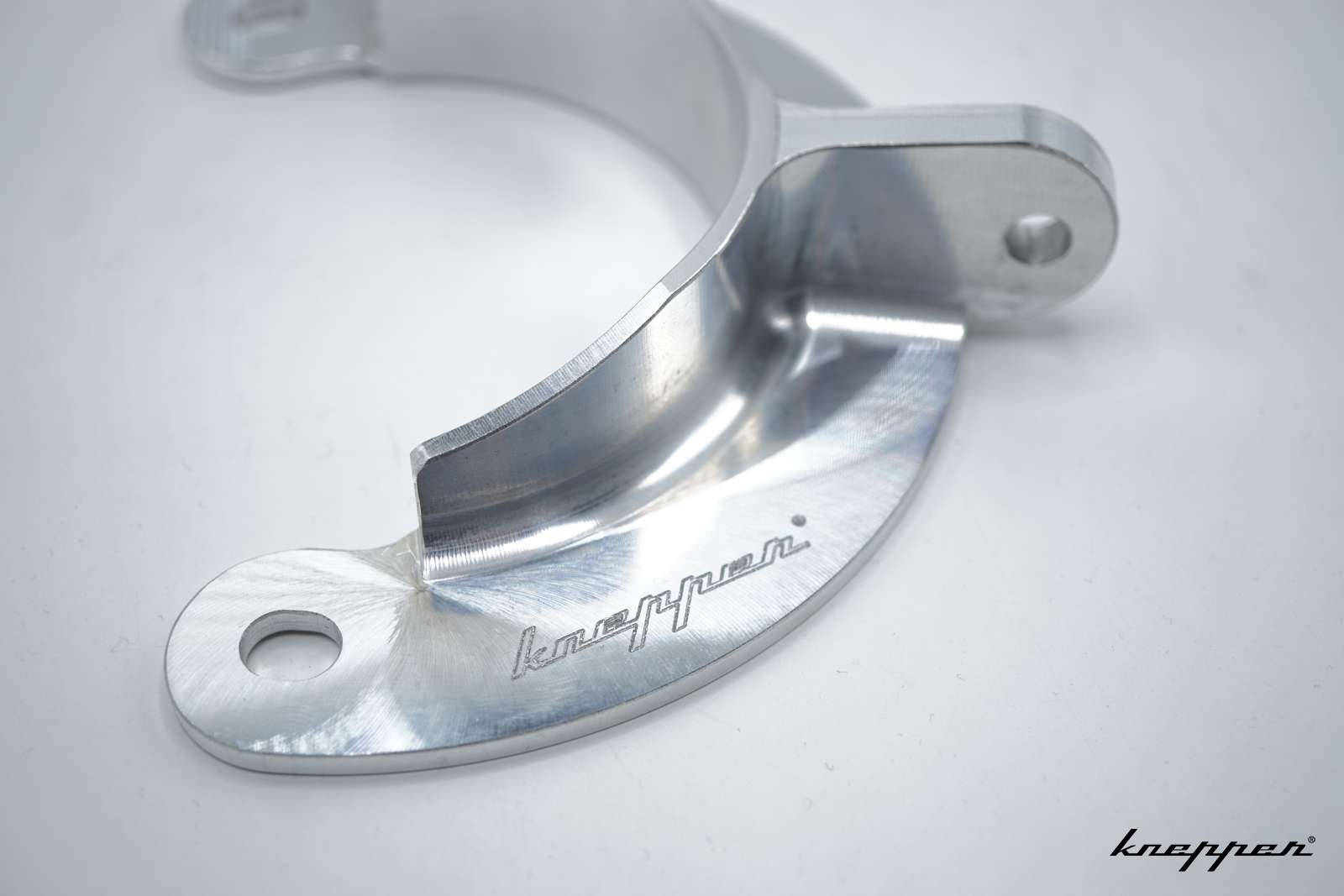 VW Käfer 1302 / 1303 Domstrebe Federbeinabstützung aus Aluminium