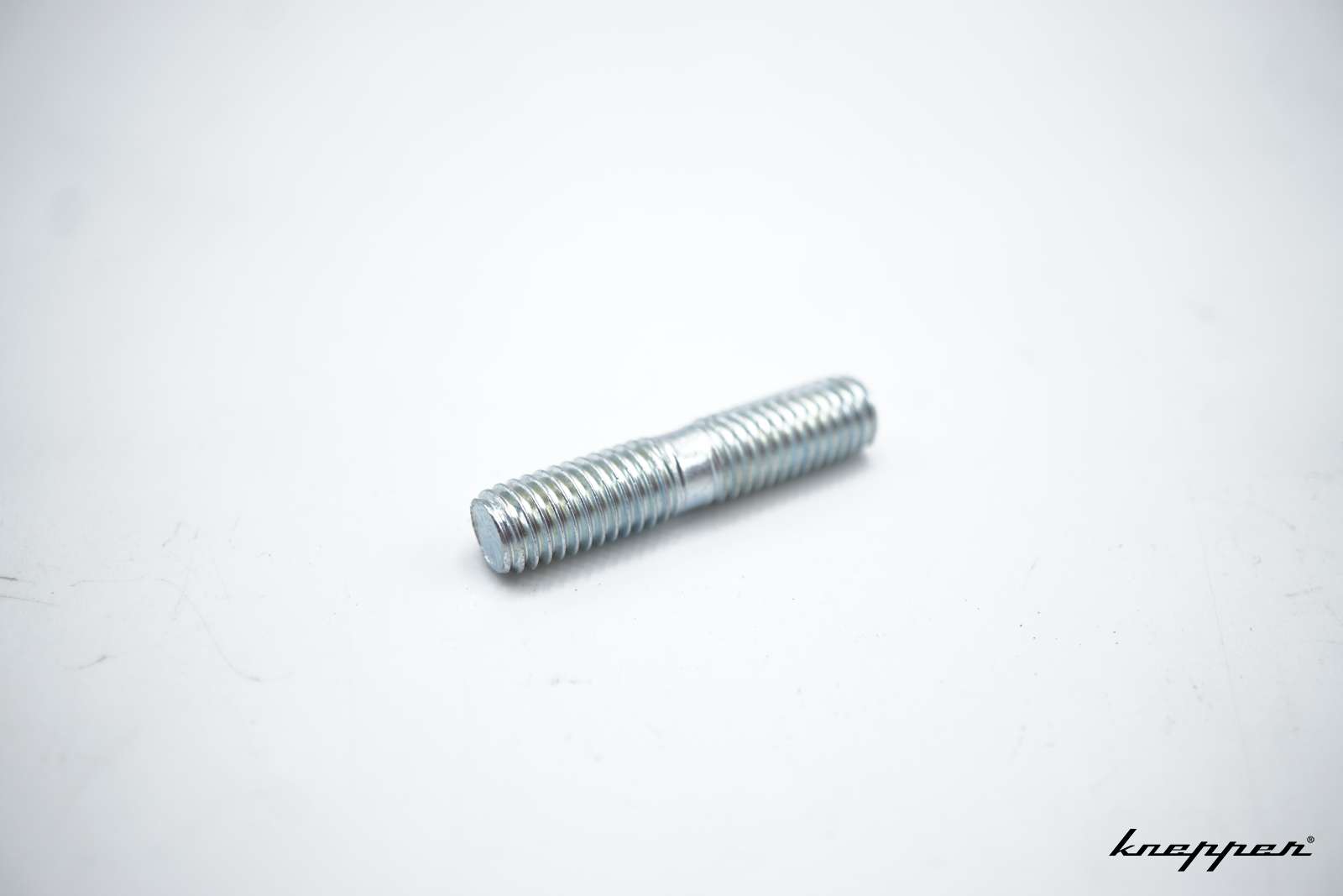 VW Käfer Stehbolzen für Auspuffflansch und Ansaugstutzen am Zylinderkopf, M8 x 37,5mm