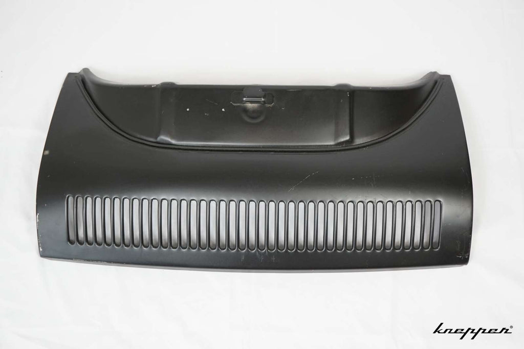 VW Käfer 1302/1303 Abschlussblech vorne, geschlitzt