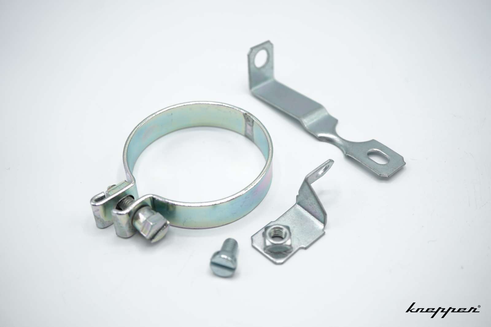 VW Käfer 1303 Luftfilter Befestigunssatz