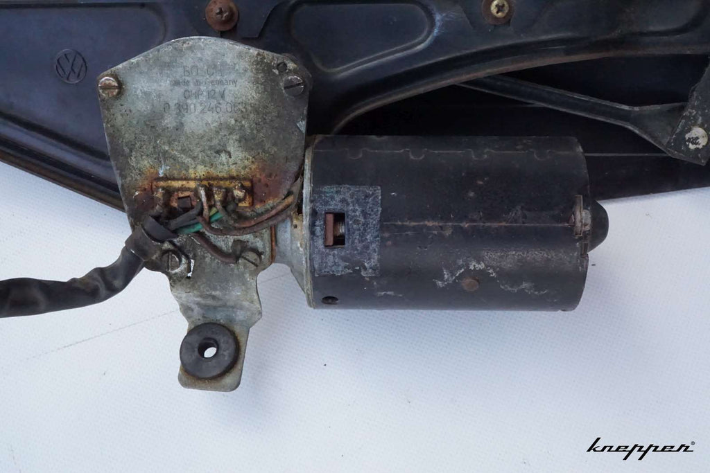 VW Käfer 1303 Wischermotor mit Gestänge, gebraucht