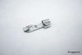 VW Käfer 1302 / 1303 Klammer links für Türpin Betätigungsstange, original VW