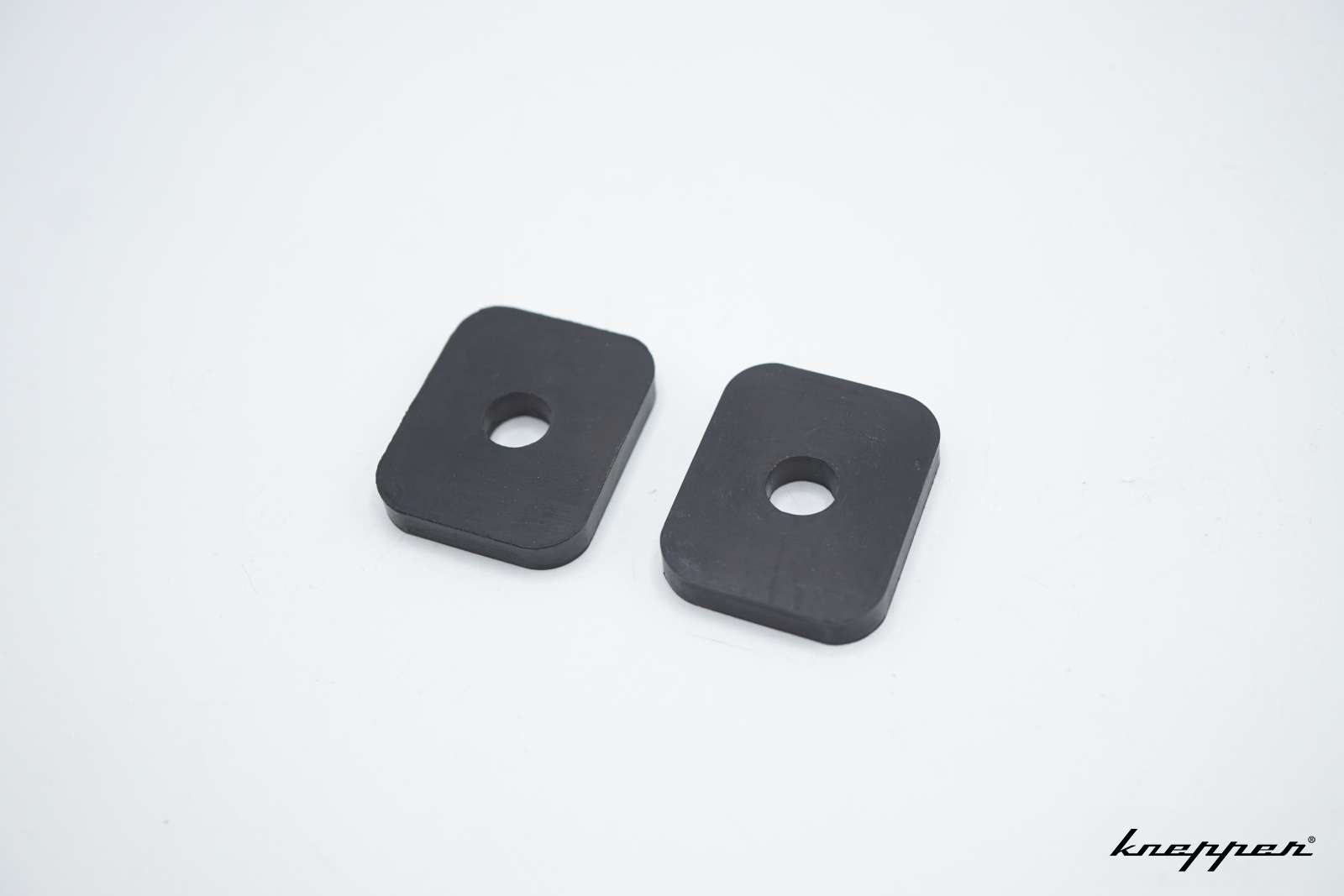 VW Käfer Gummiunterlage zwischen Kofferraumboden und Aufbaustütze, Set